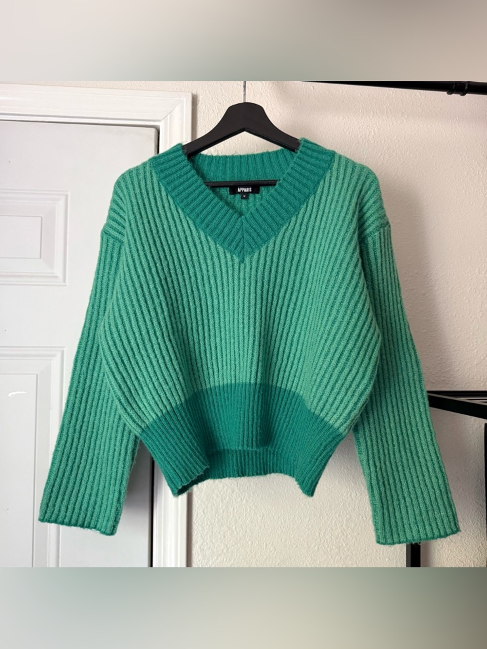 APPARIS teal mint rib ribbed recycled poly v-neck boxy cropped sweater‎